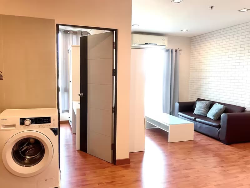 1 Bedroom Condo