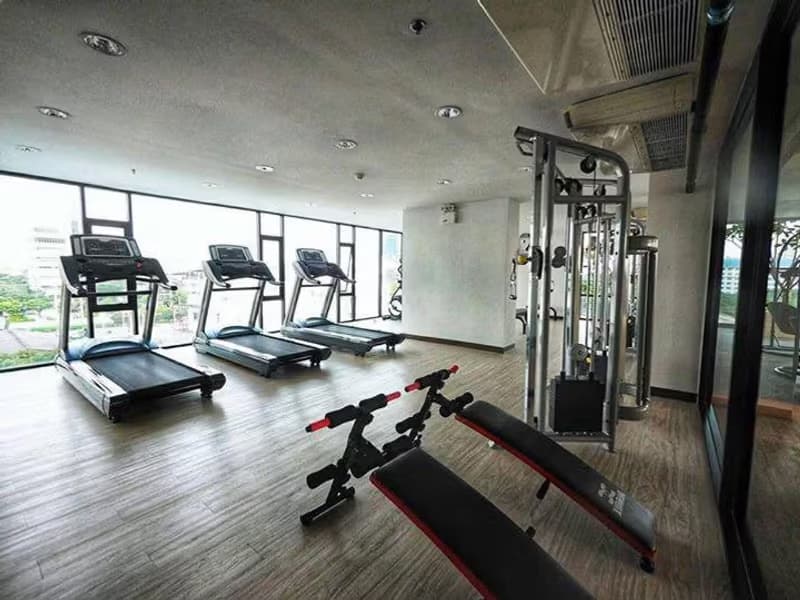 1 Bedroom Condo