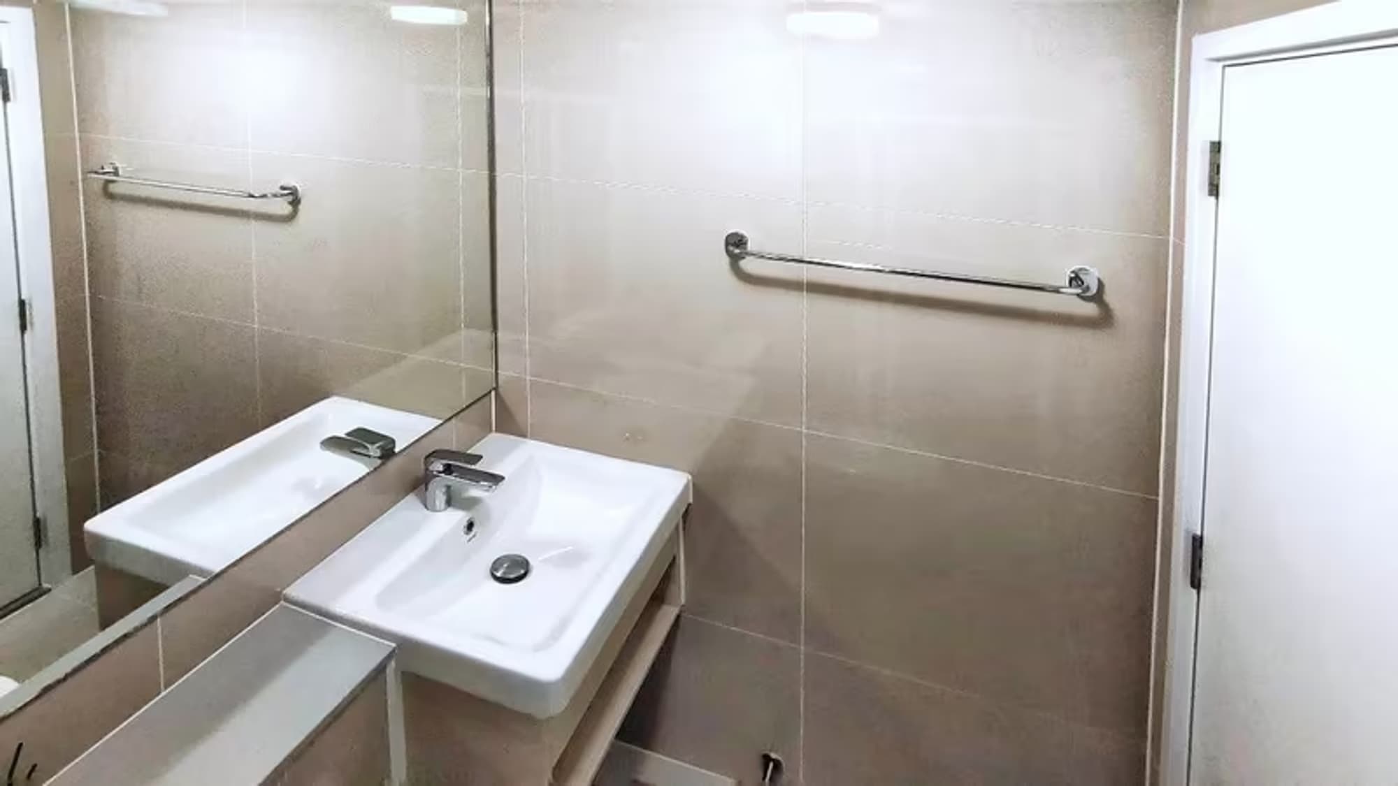 1 Bedroom Condo for Rent at The Privacy Rama 9 - Image 13