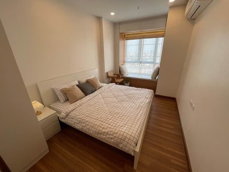 1 Bed Condo for Rent in Khlong San