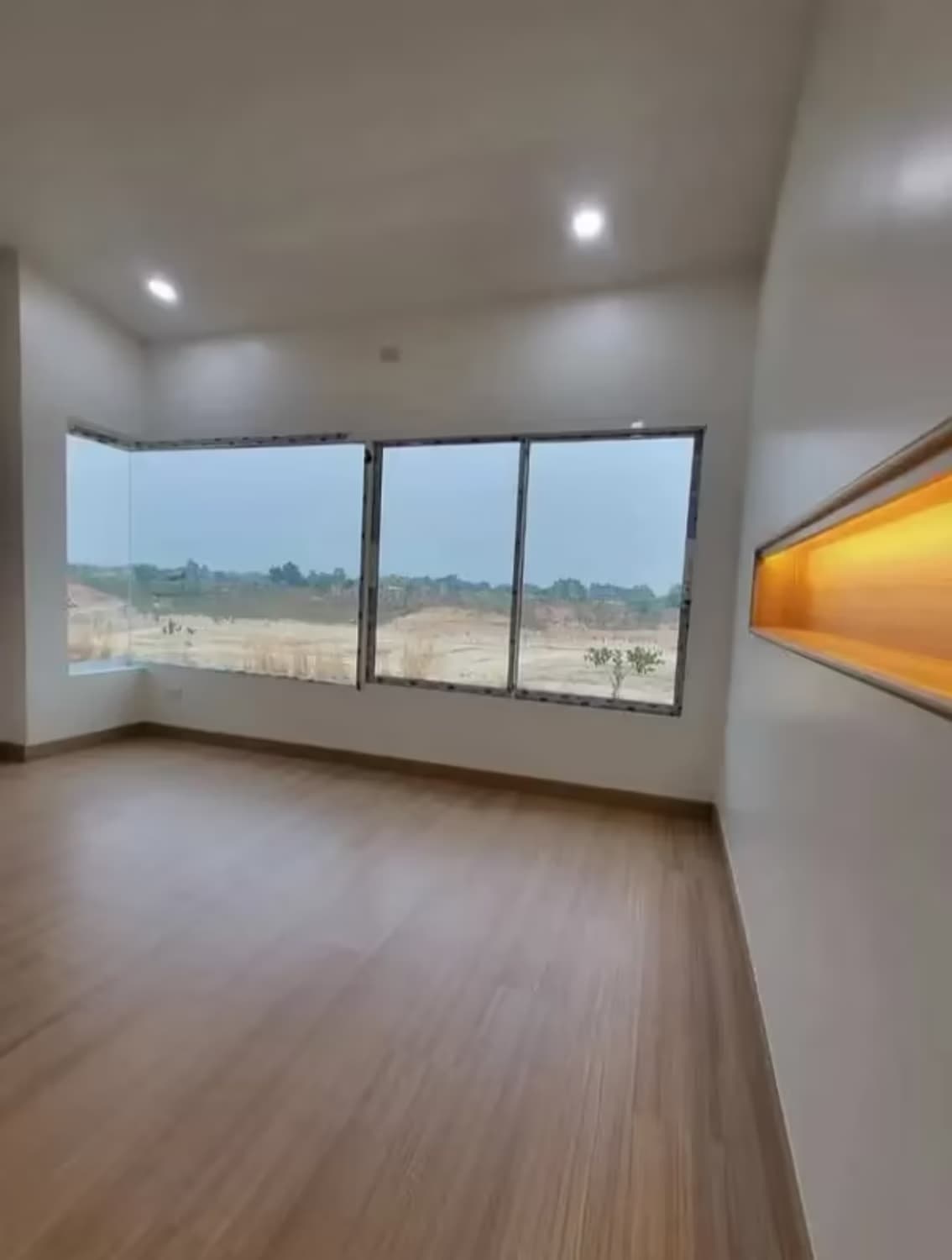 3 Bedroom House - Image 15