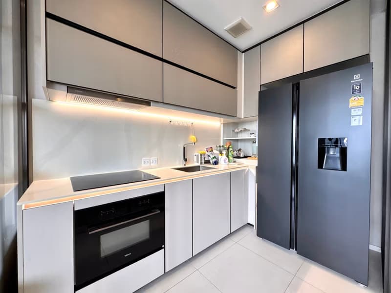 2 Bed Condo for Sale in Ratchathewi