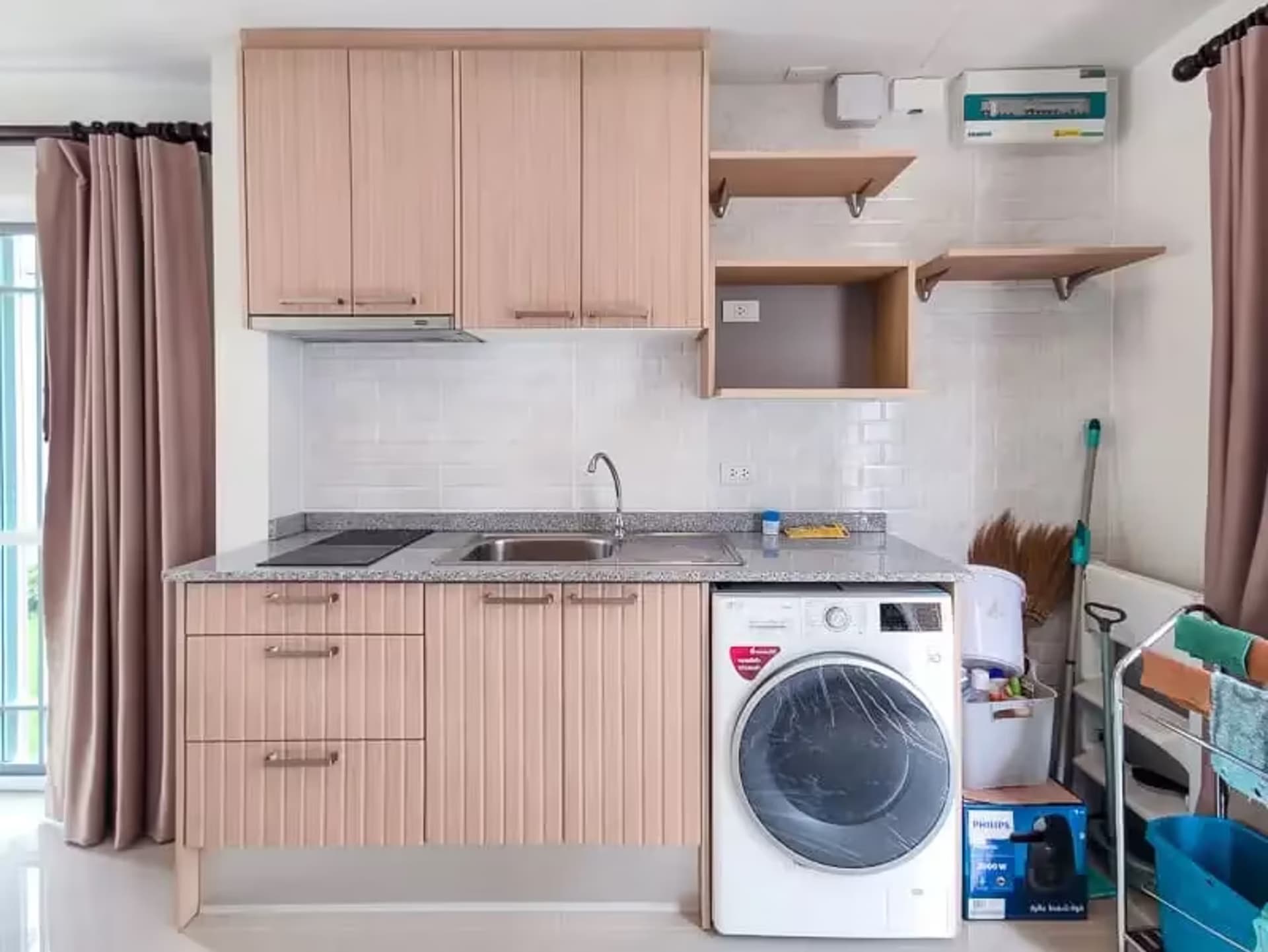 2 Bedroom House - Image 5