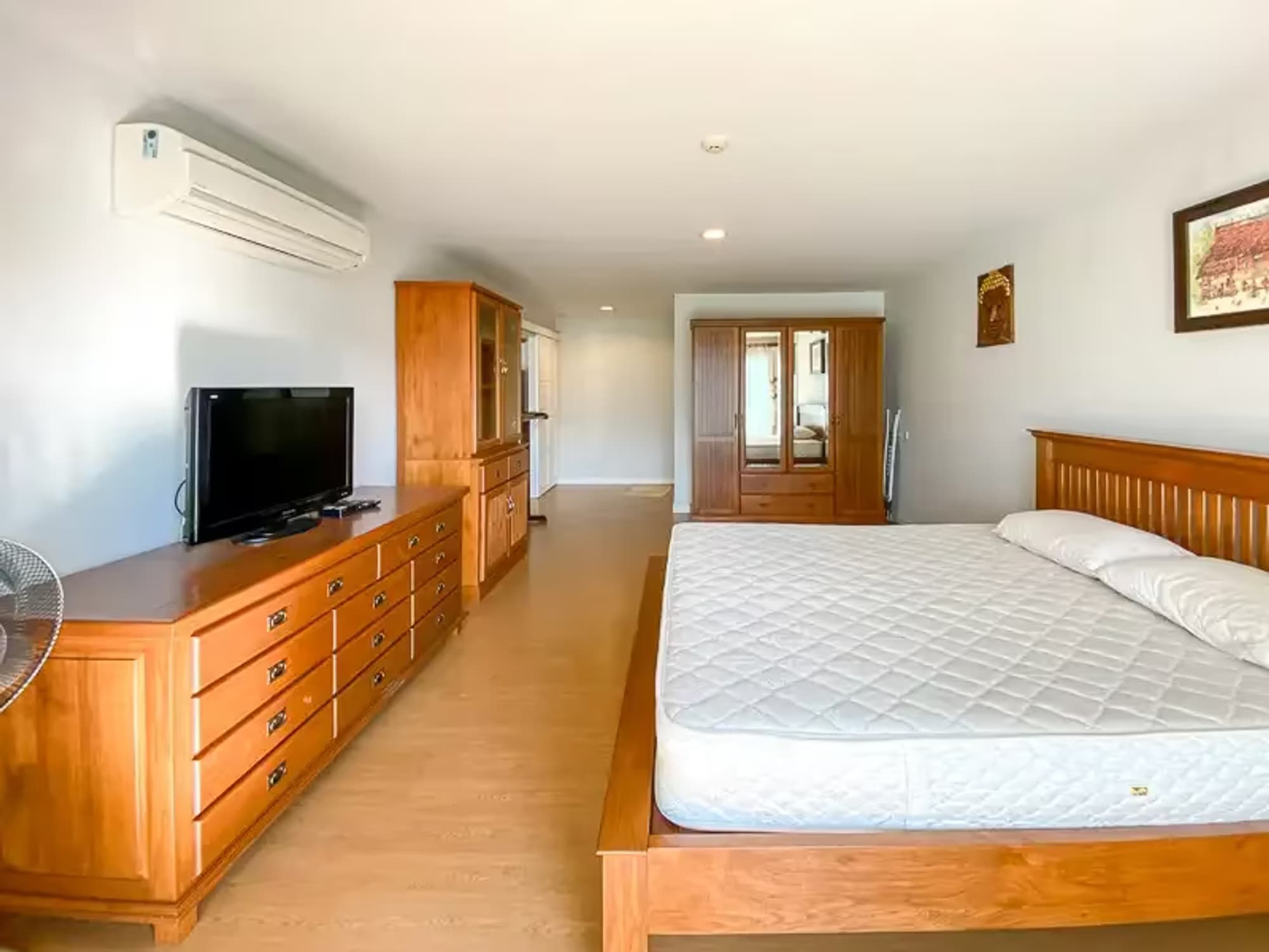 1 Bedroom Condo - Image 4