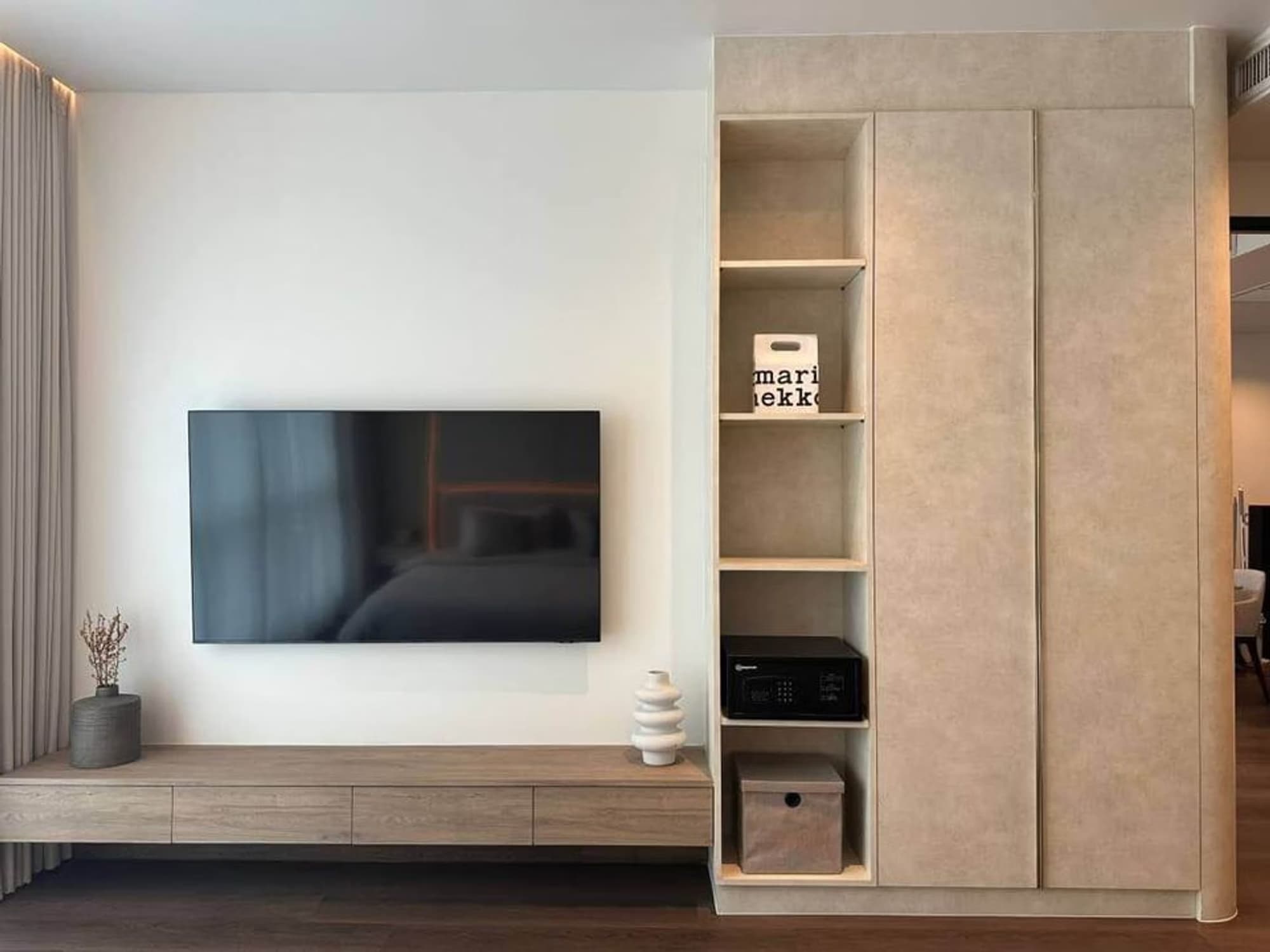 1 Bed Condo for Rent and Sale  Near Chit Lom BTS - Image 12