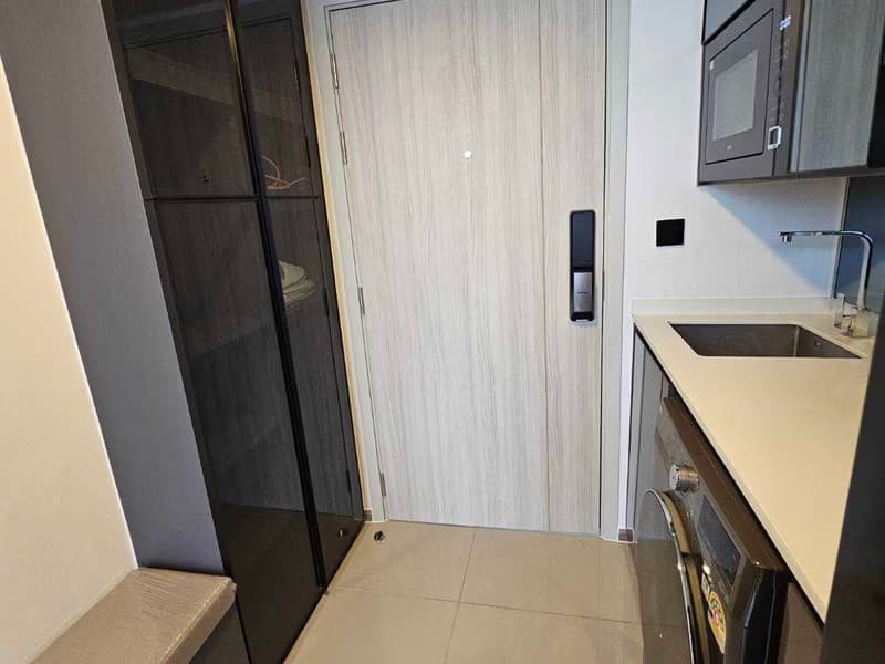 2 Bed Condo for Rent  Near Hua Lamphong MRT