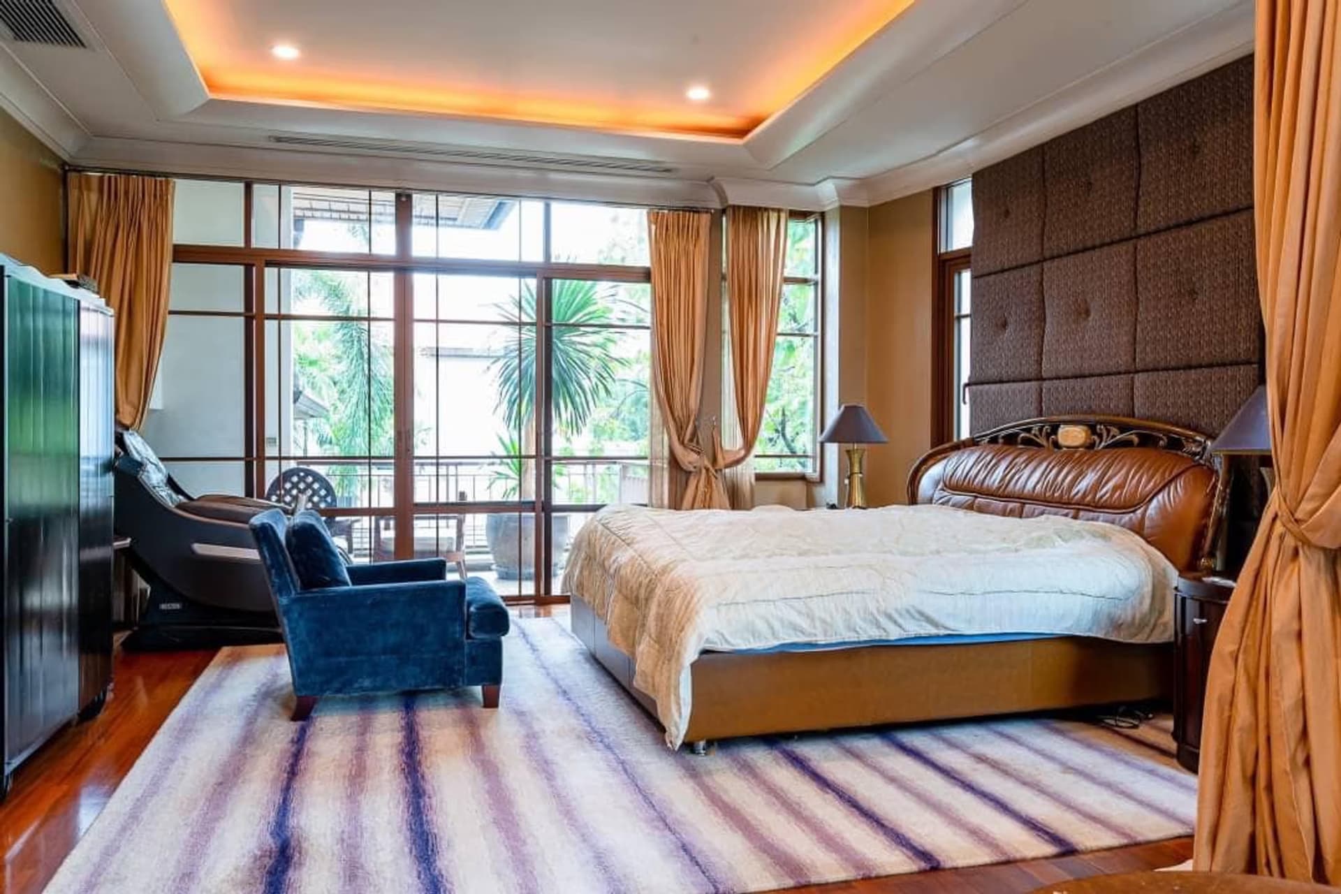 Pool Villa for Rent/Sale in Watthana - Image 8