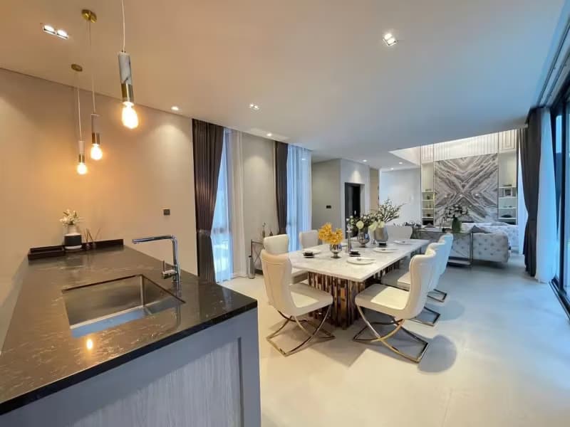 4 Bedroom House