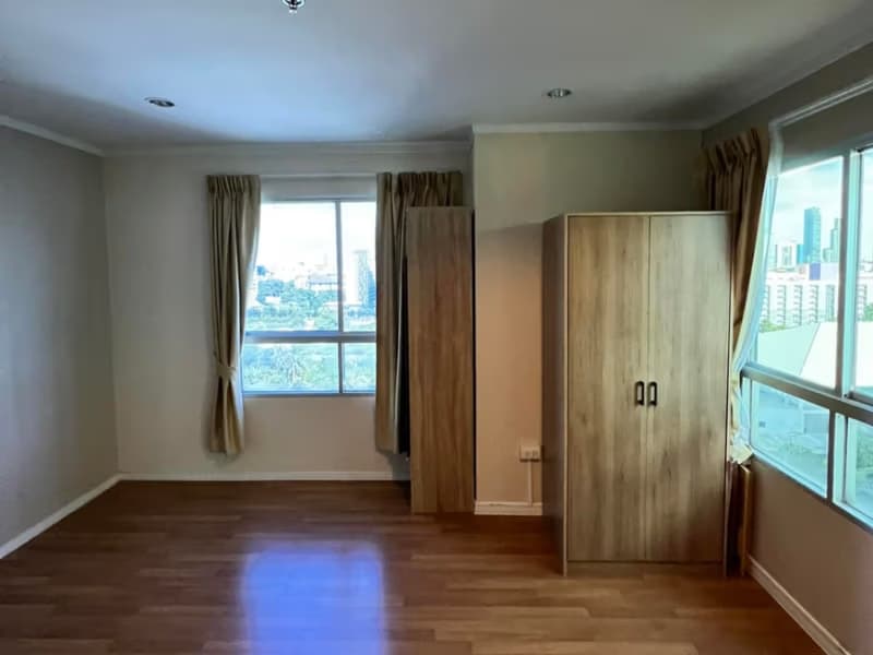 Condo for Sale at Lumpini Park Rama 9 - Ratchada