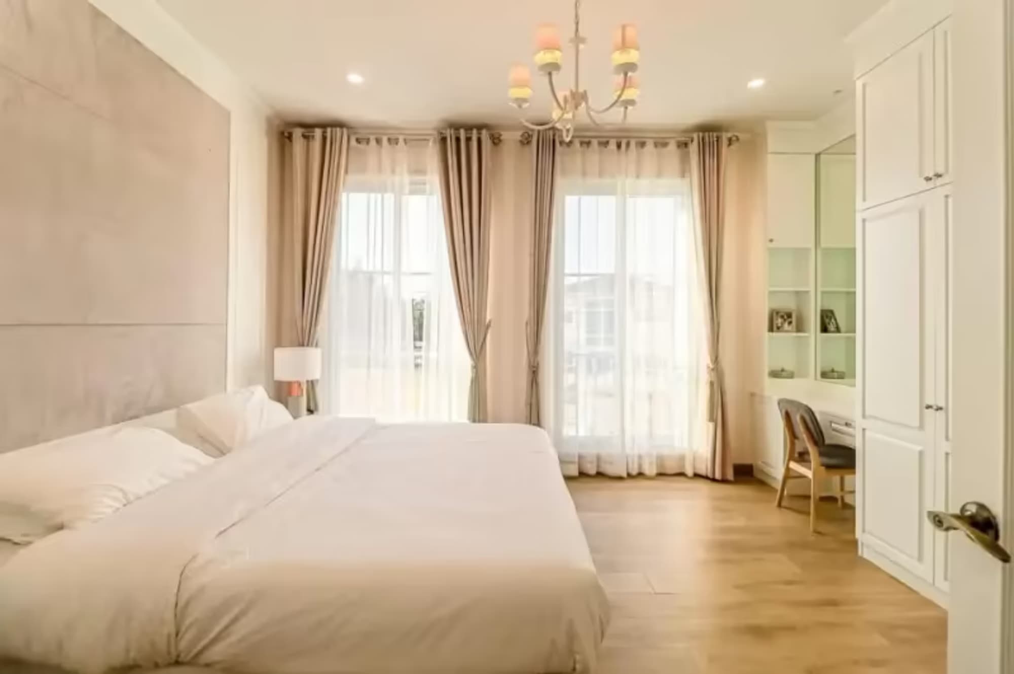 4 Bedroom House - Image 9