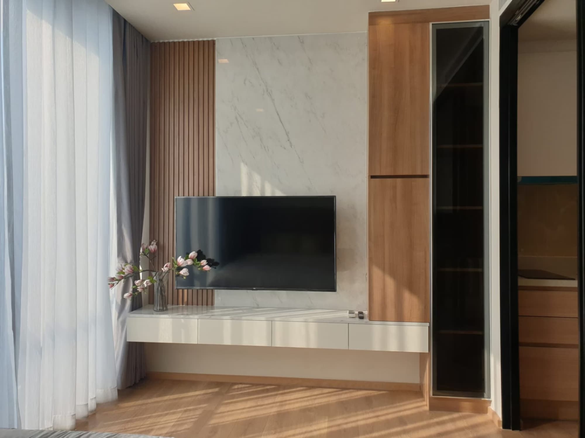Studio Condo for Rent in Watthana - Image 2