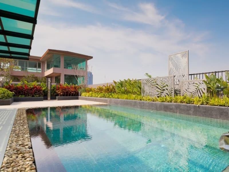 2 Bed Condo for Rent in Watthana