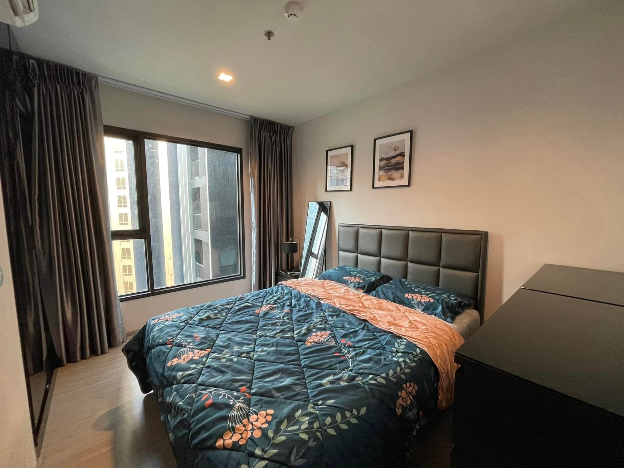 1 Bed Condo for Sale  Near Phra Ram 9 MRT - Image 2