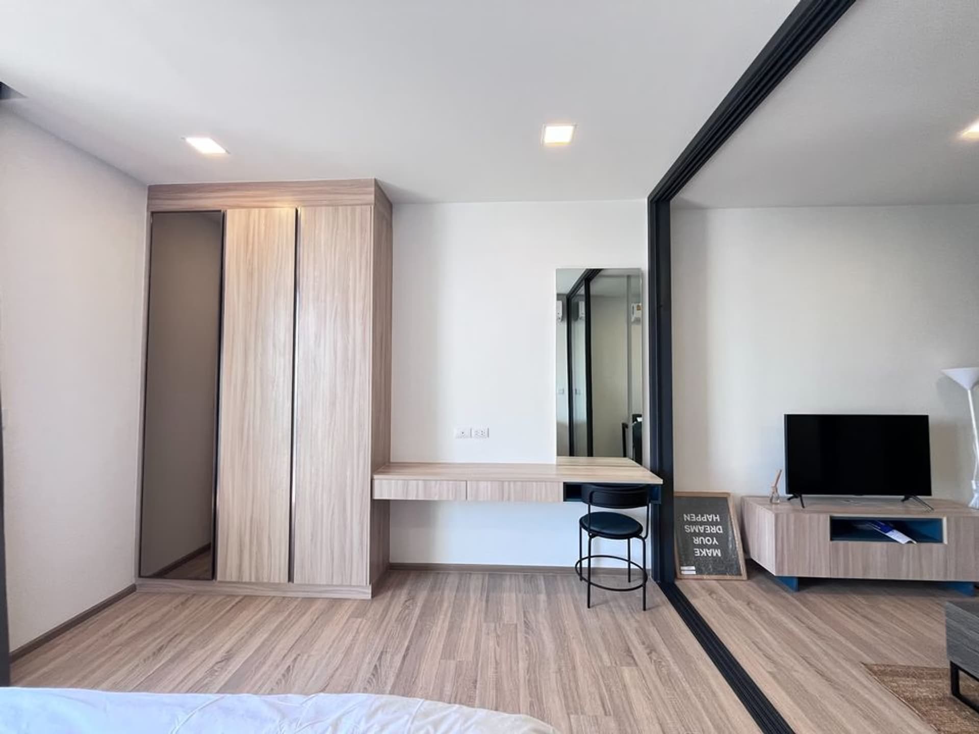  - Image 2