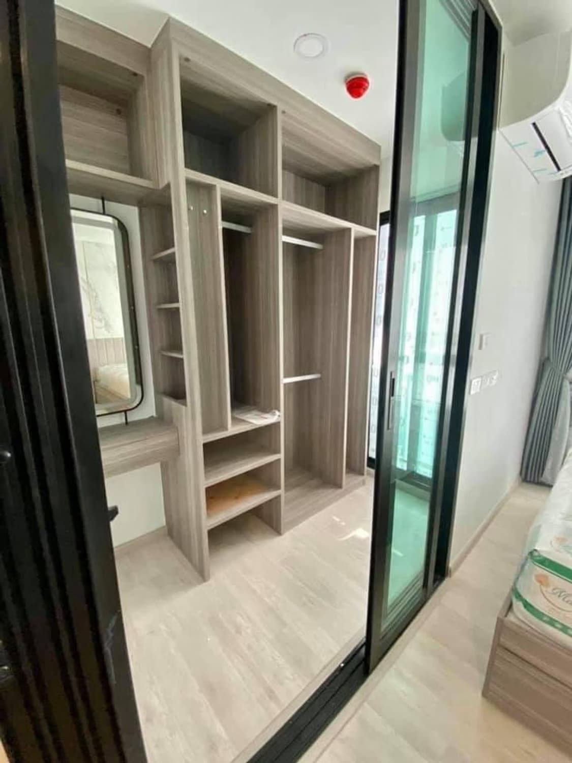 1 ห้องนอน Condo สำหรับ จำหน่าย ใกล้ Bearing BTS - Image 12