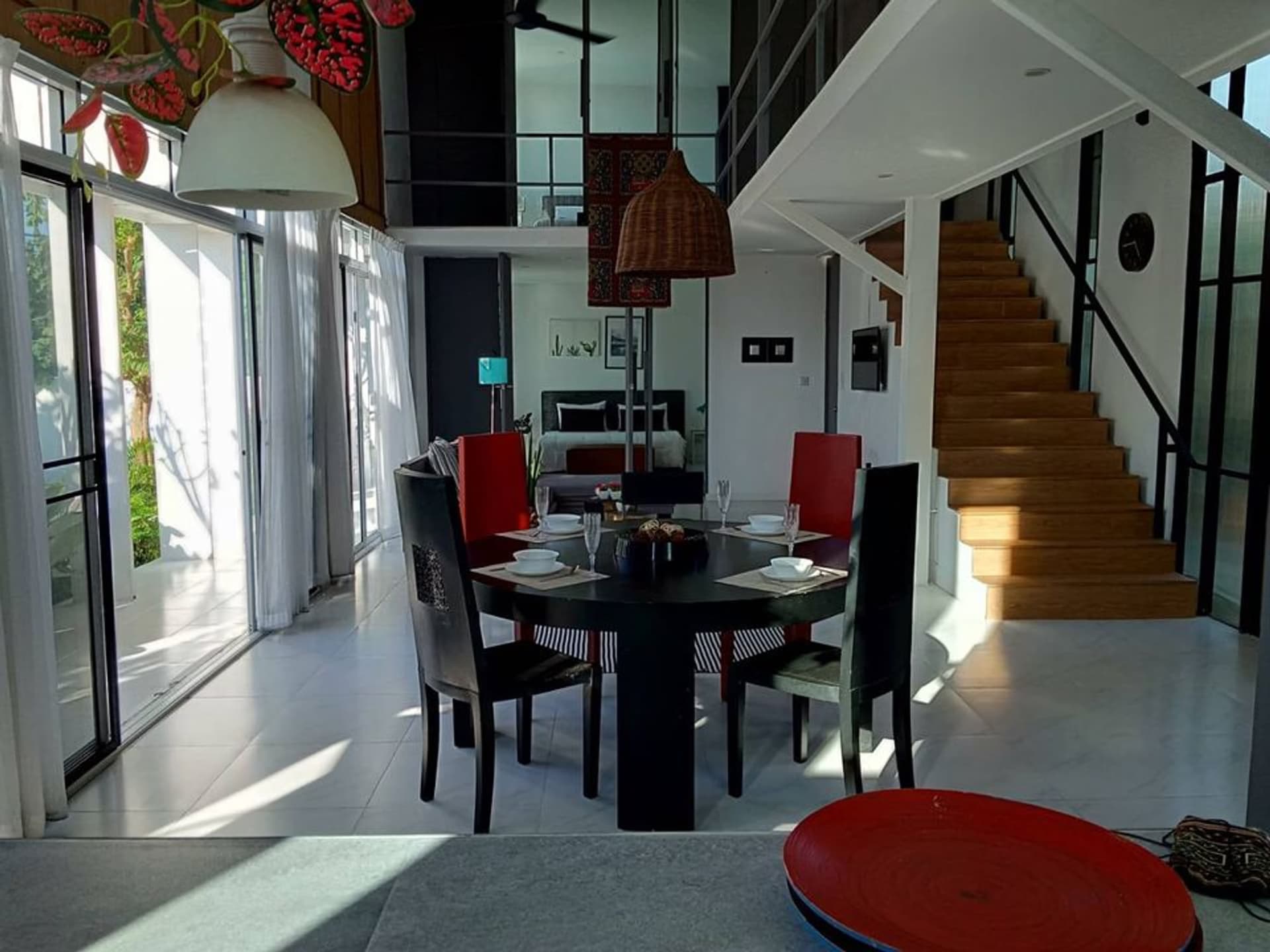 4 Bed House for Rent and Sale in Hang Dong - Image 2