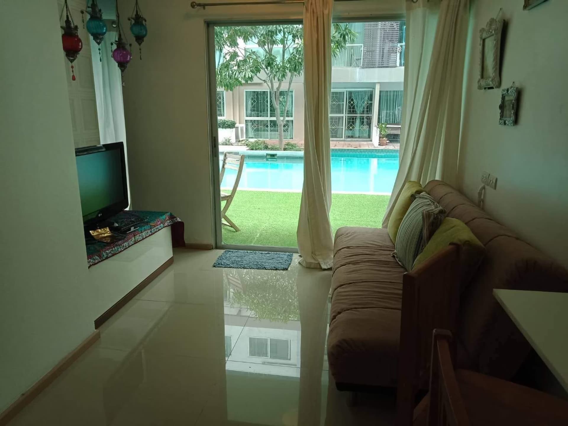  - Image 7