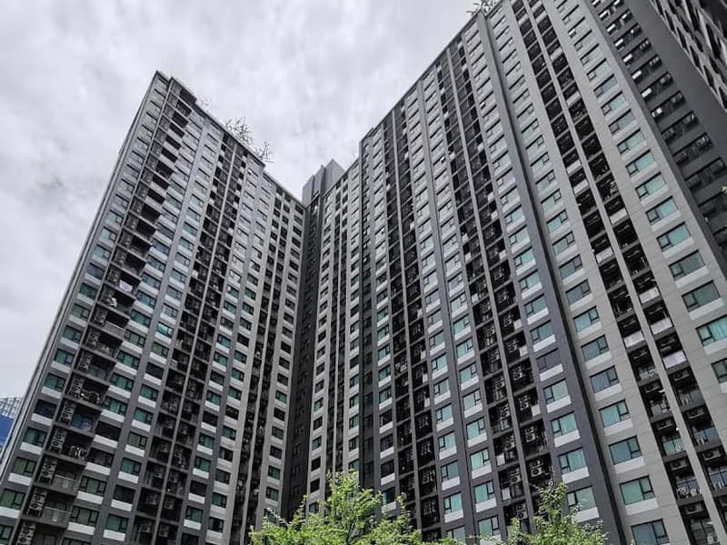 1 Bed Condo for Sale  Near Makkasan ARL