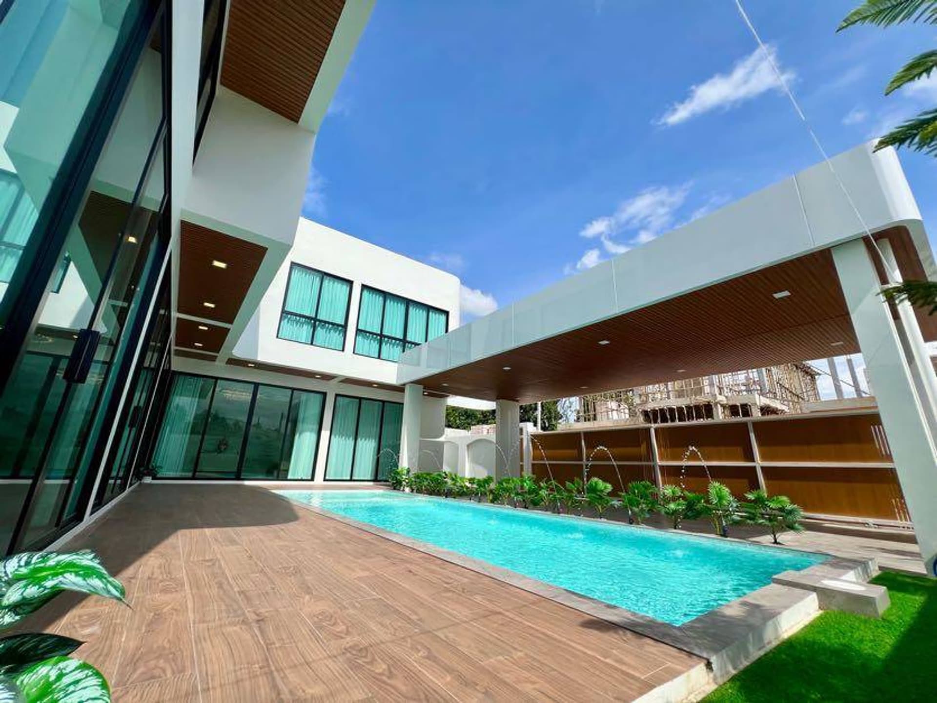 7 Bed House for Rent and Sale in Mueang Chiang Mai District - Image 27