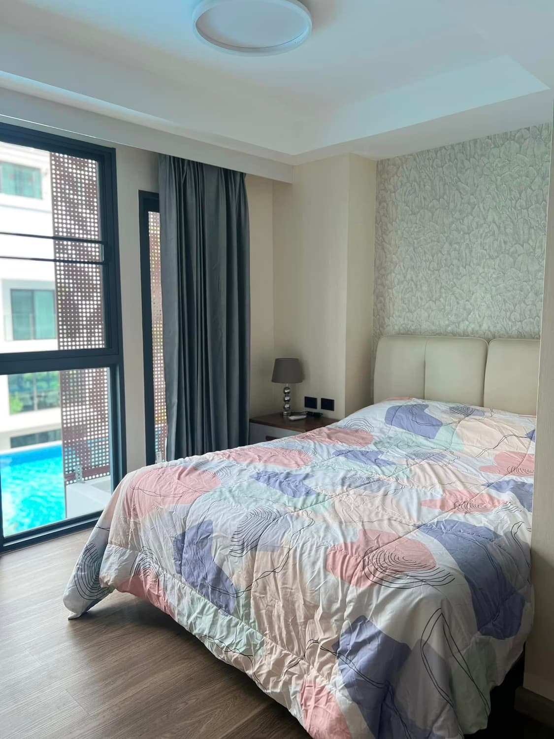 2 Bed Condo for Rent in San Sai - Image 7