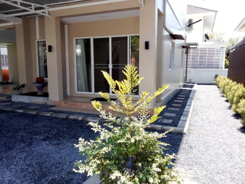 4 Bed House for Rent in San Kamphaeng District
