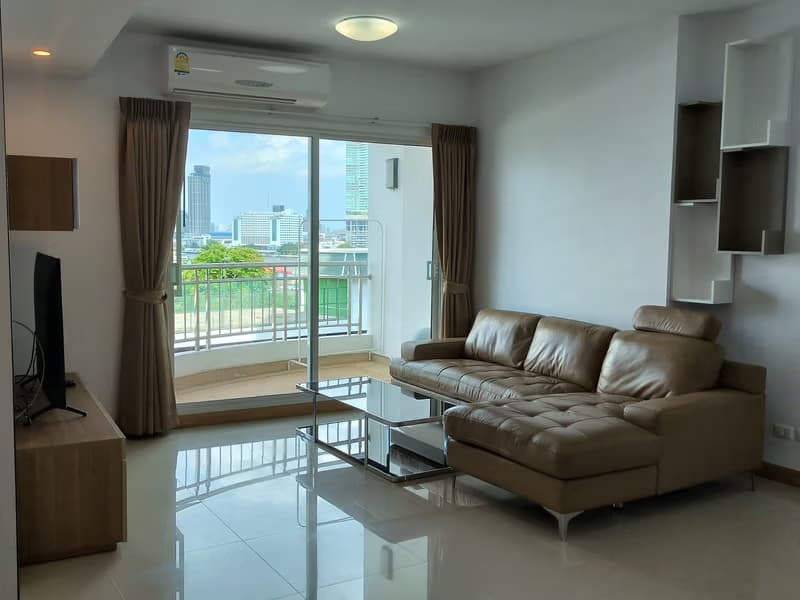 2 Bed Condo for Rent in 