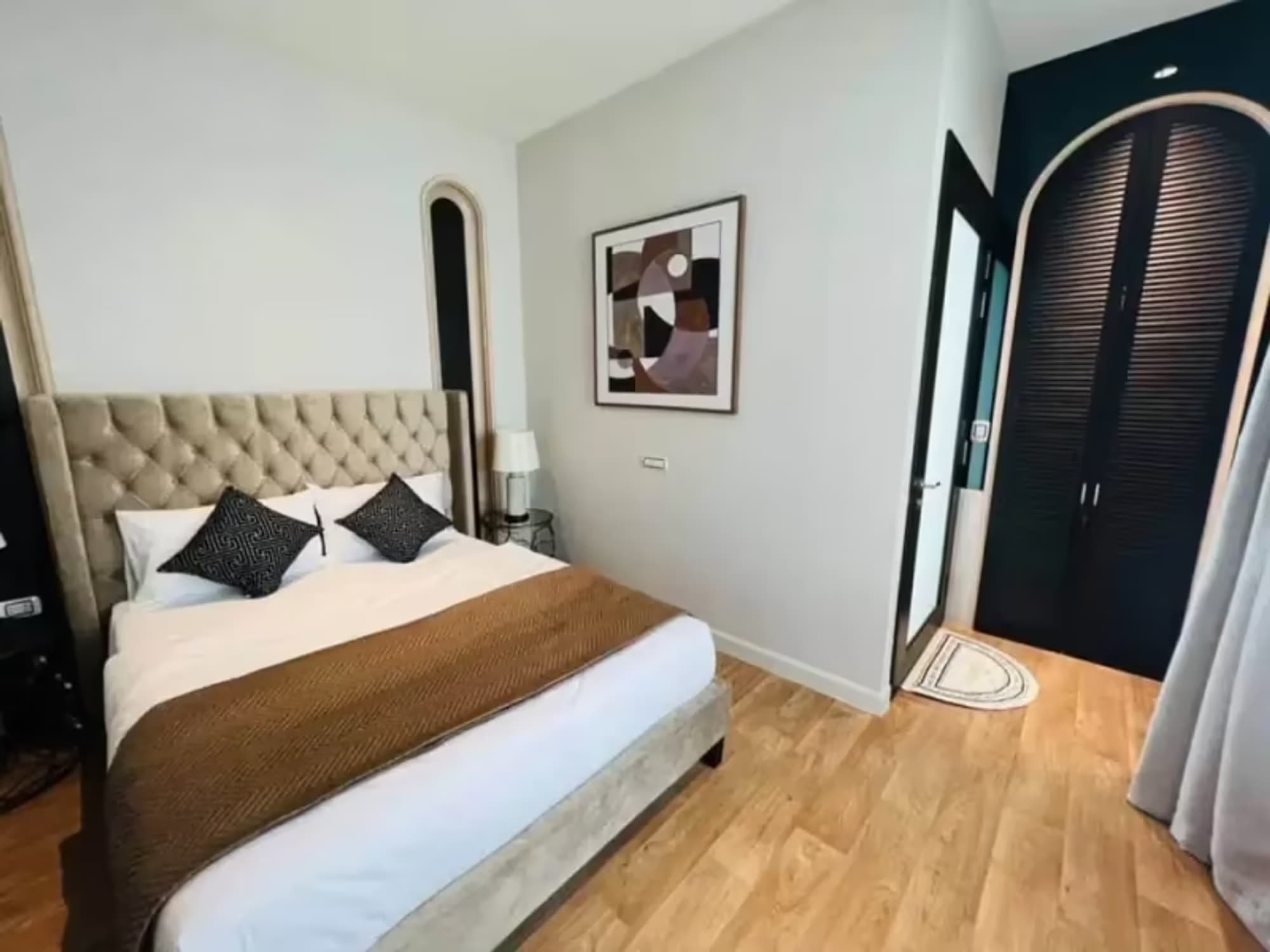 4 Bedroom House - Image 14