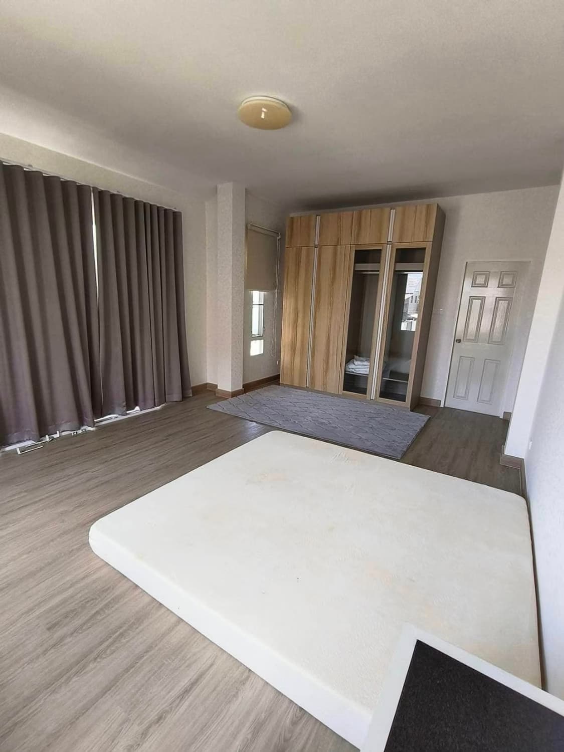 4 Bed House for Rent in Saraphi - Image 6