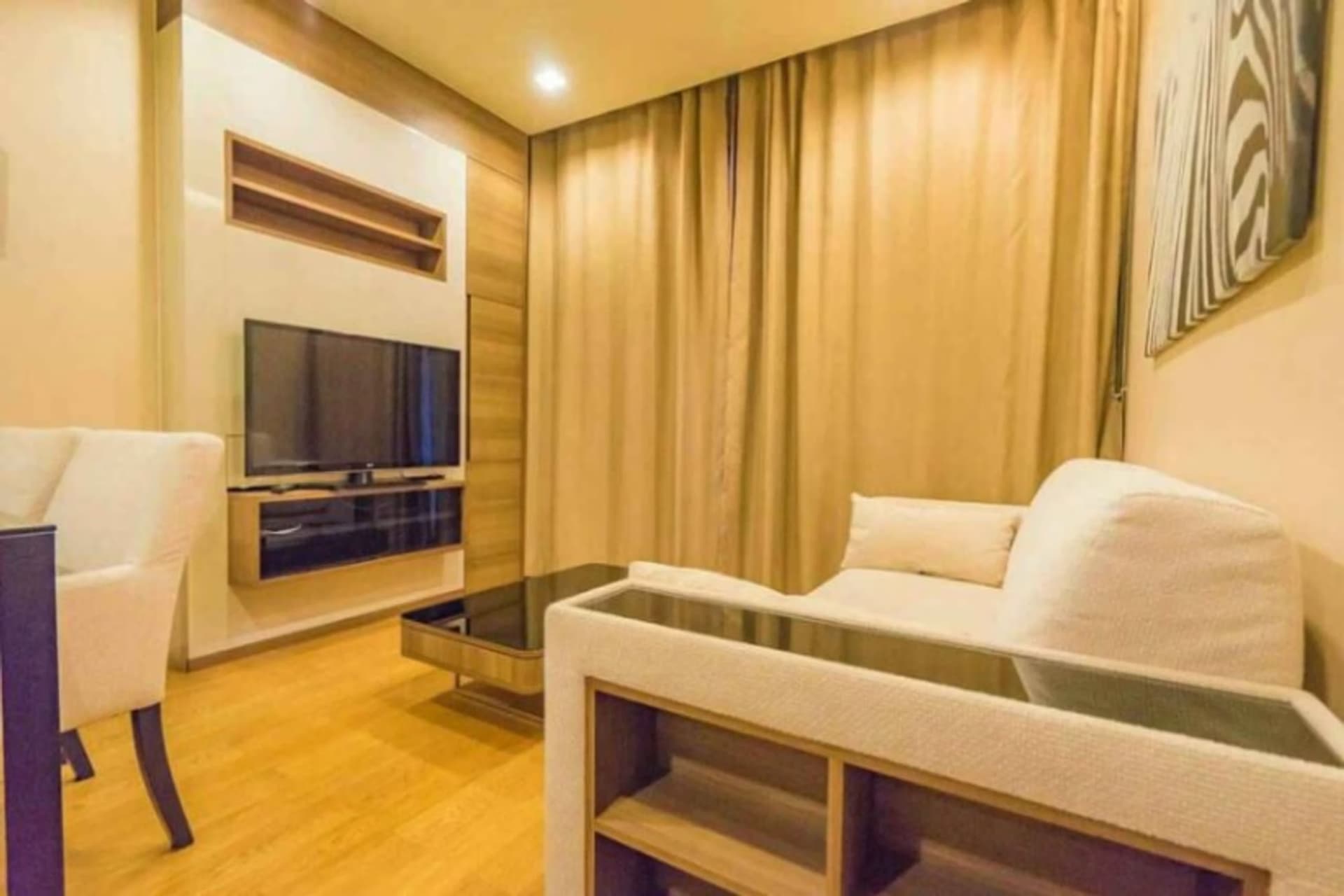2 Bed Condo for Rent in Bang Rak - Image 1