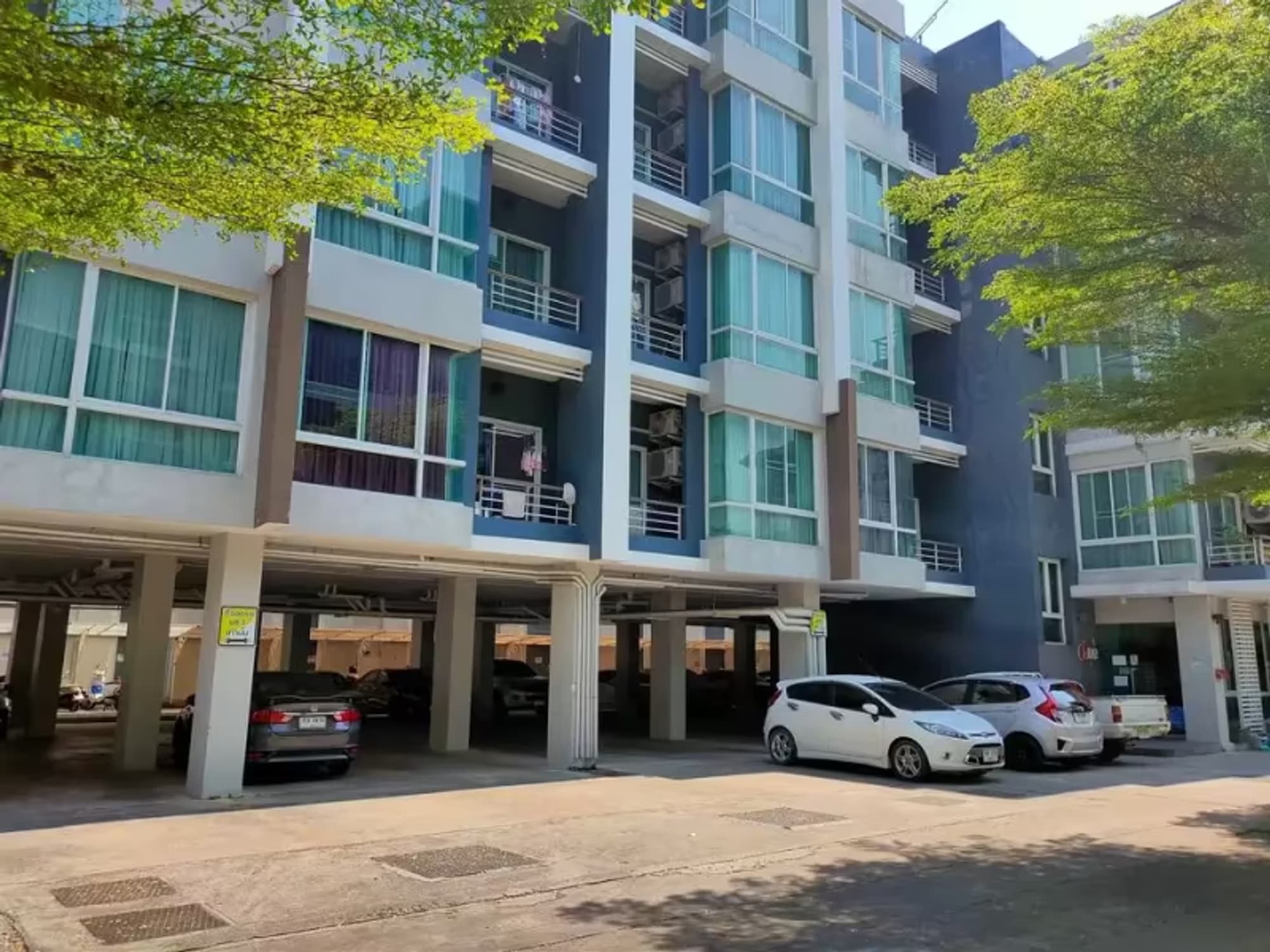 1 Bedroom Condo - Image 12