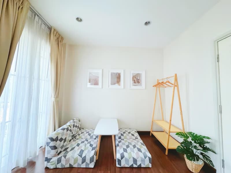 3 Bed House for Rent in เขตพระโขนง