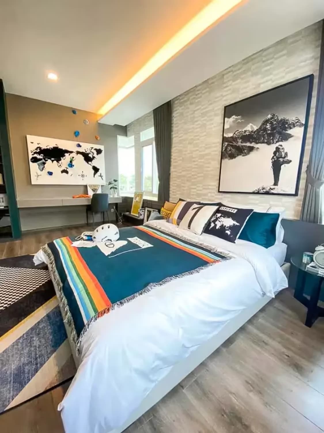 4 Bedroom House - Image 19