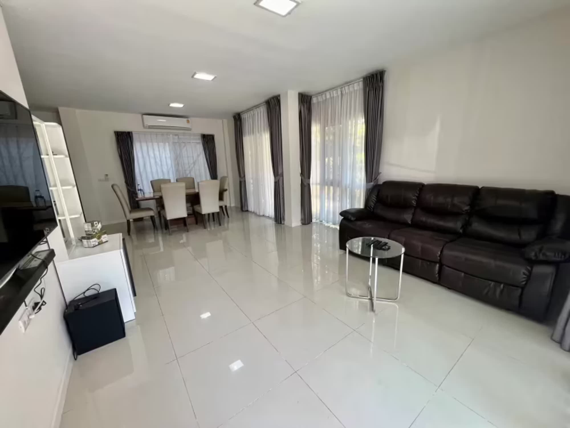 3 Bedroom House - Image 6