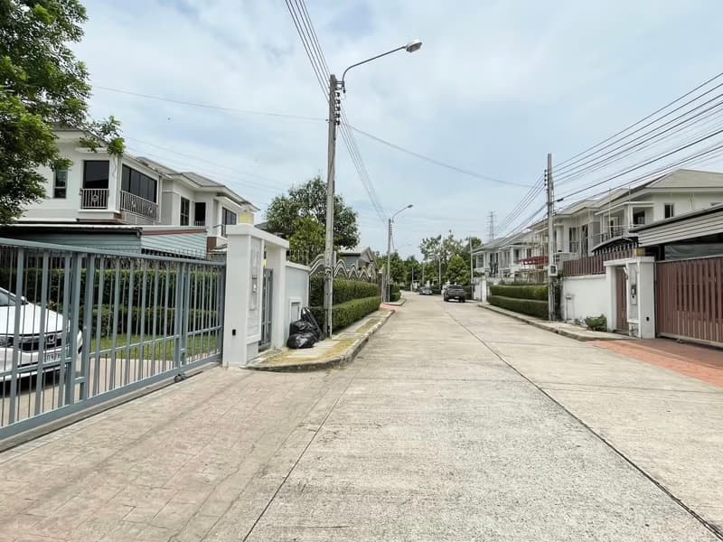 House for Sale at  Perfect Masterpeice Rama 9