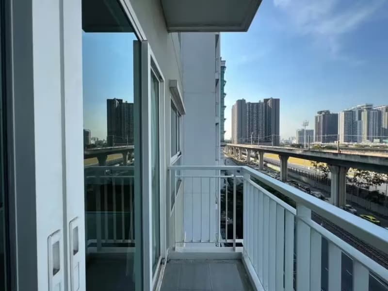 1 Bedroom Condo