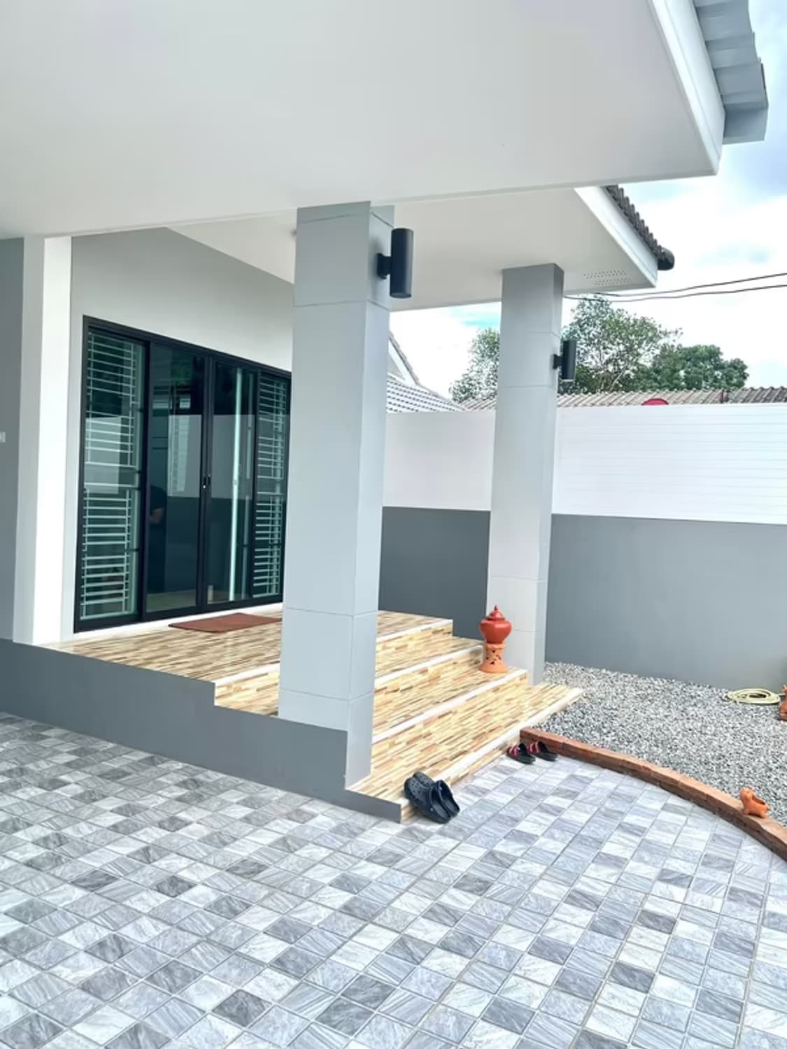 3 Bedroom House - Image 9