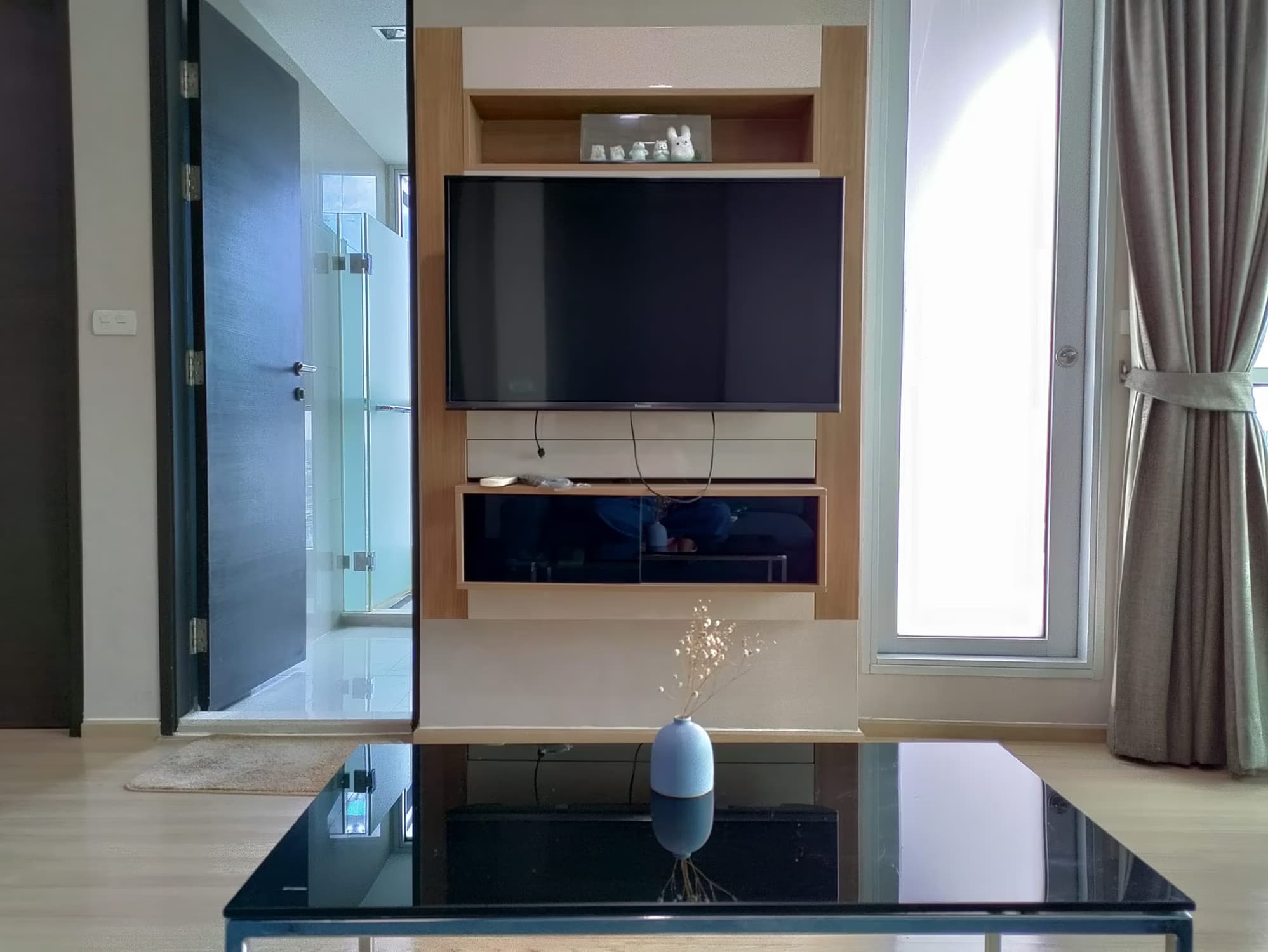 Condo for Rent at Rhythm Sathorn - Image 2