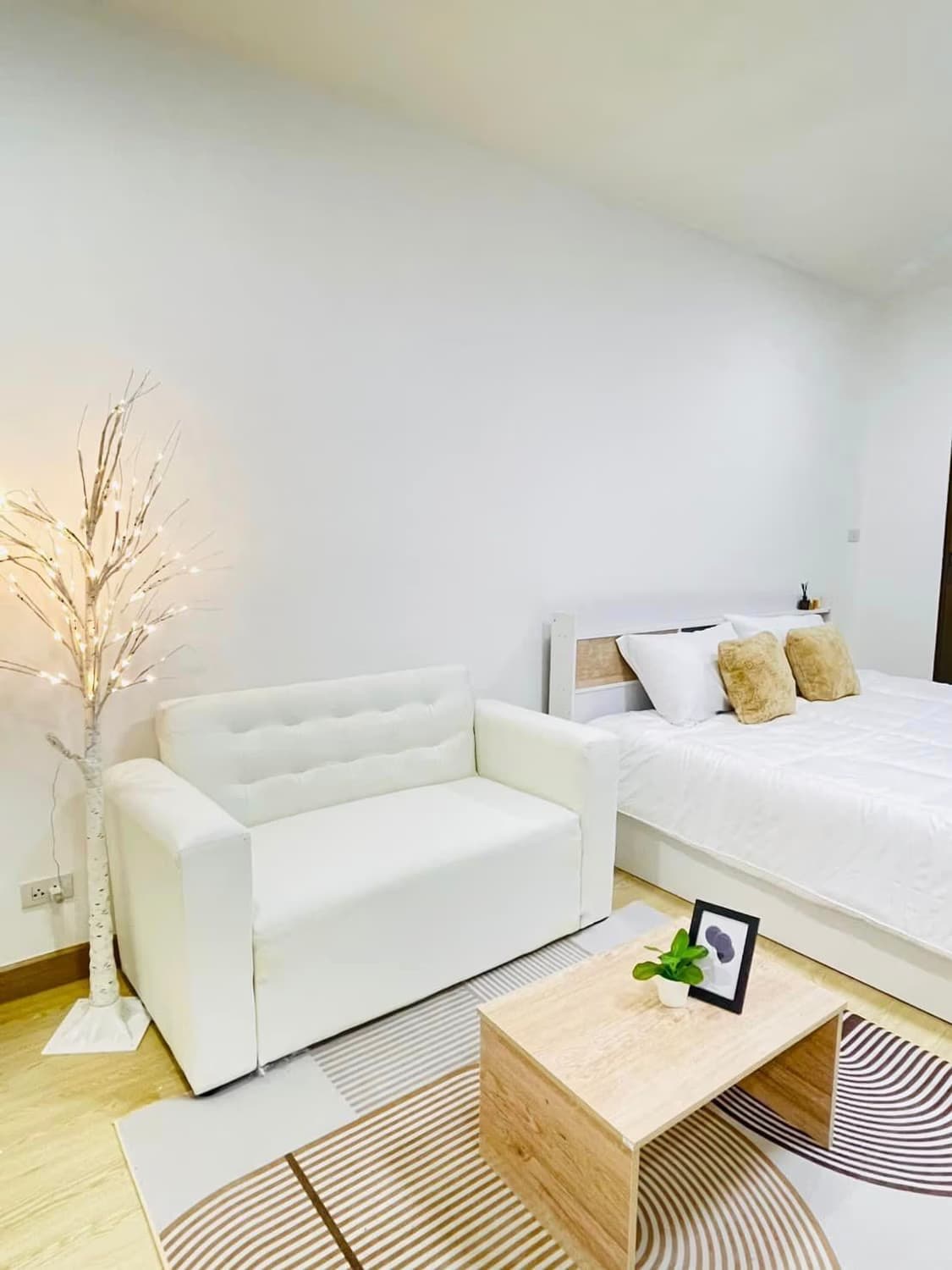 Studio Condo for Sale in Saraphi - Image 1