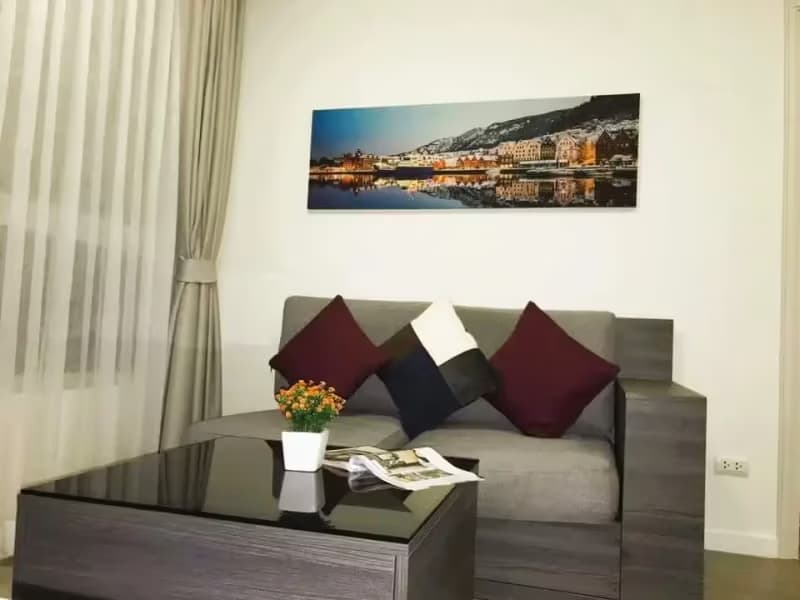 1 Bedroom Condo