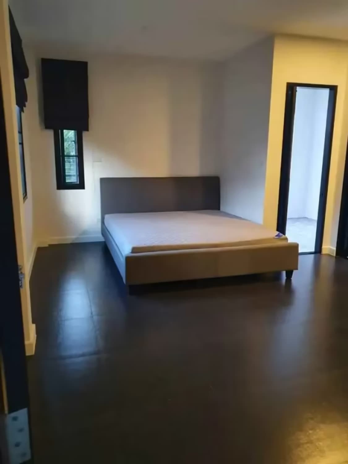 4 Bedroom House - Image 2