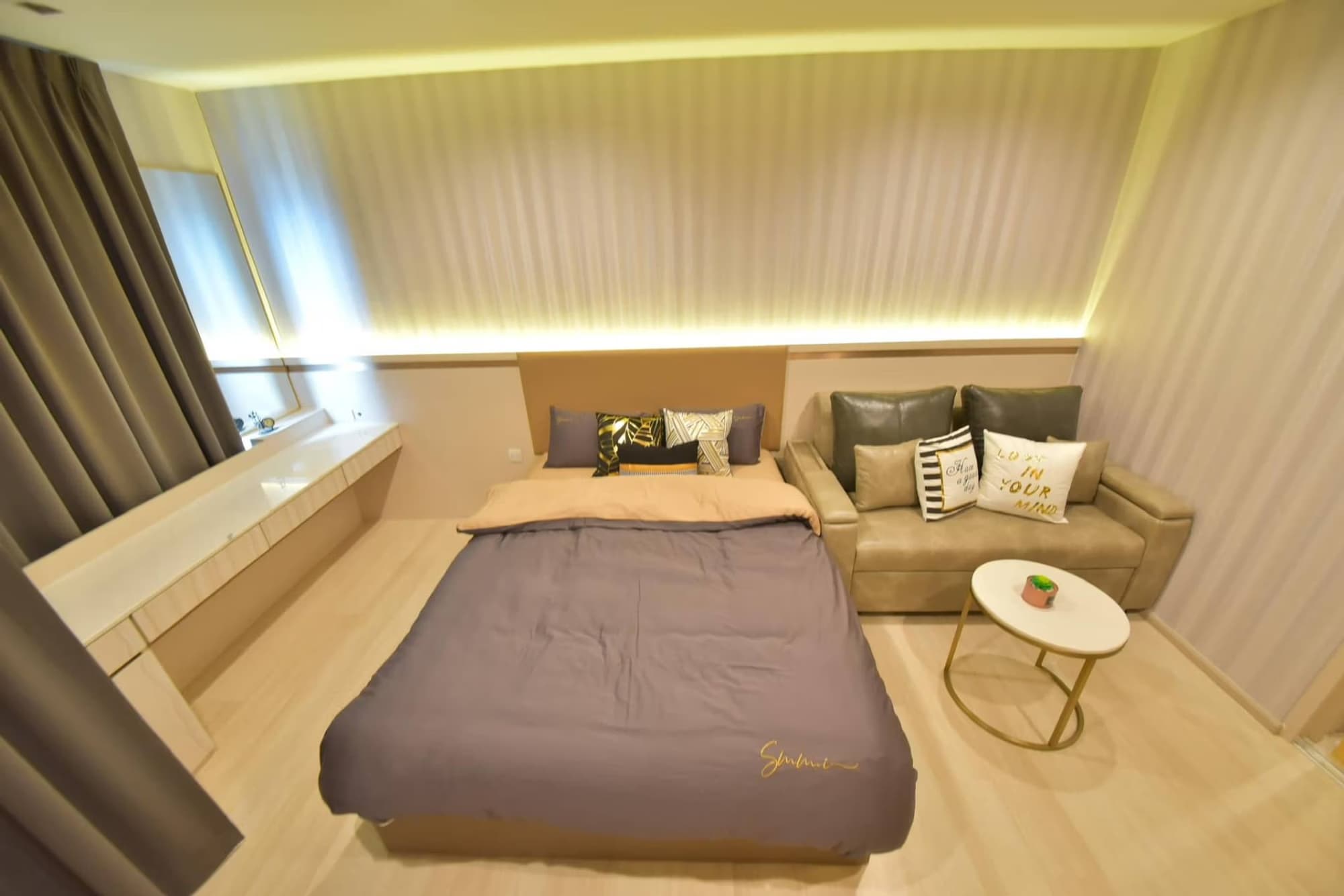 Studio Condo for Rent in Pathum Wan - Image 4