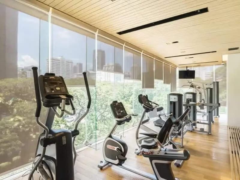 1 Bed Condo for Rent and Sale  Near Phetchaburi MRT
