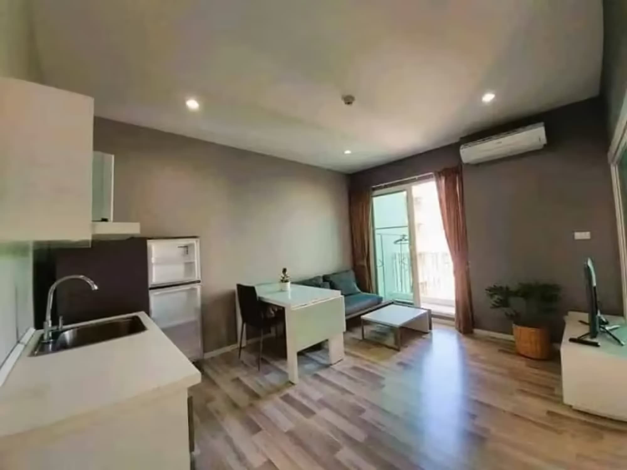 1 Bedroom Condo - Image 7