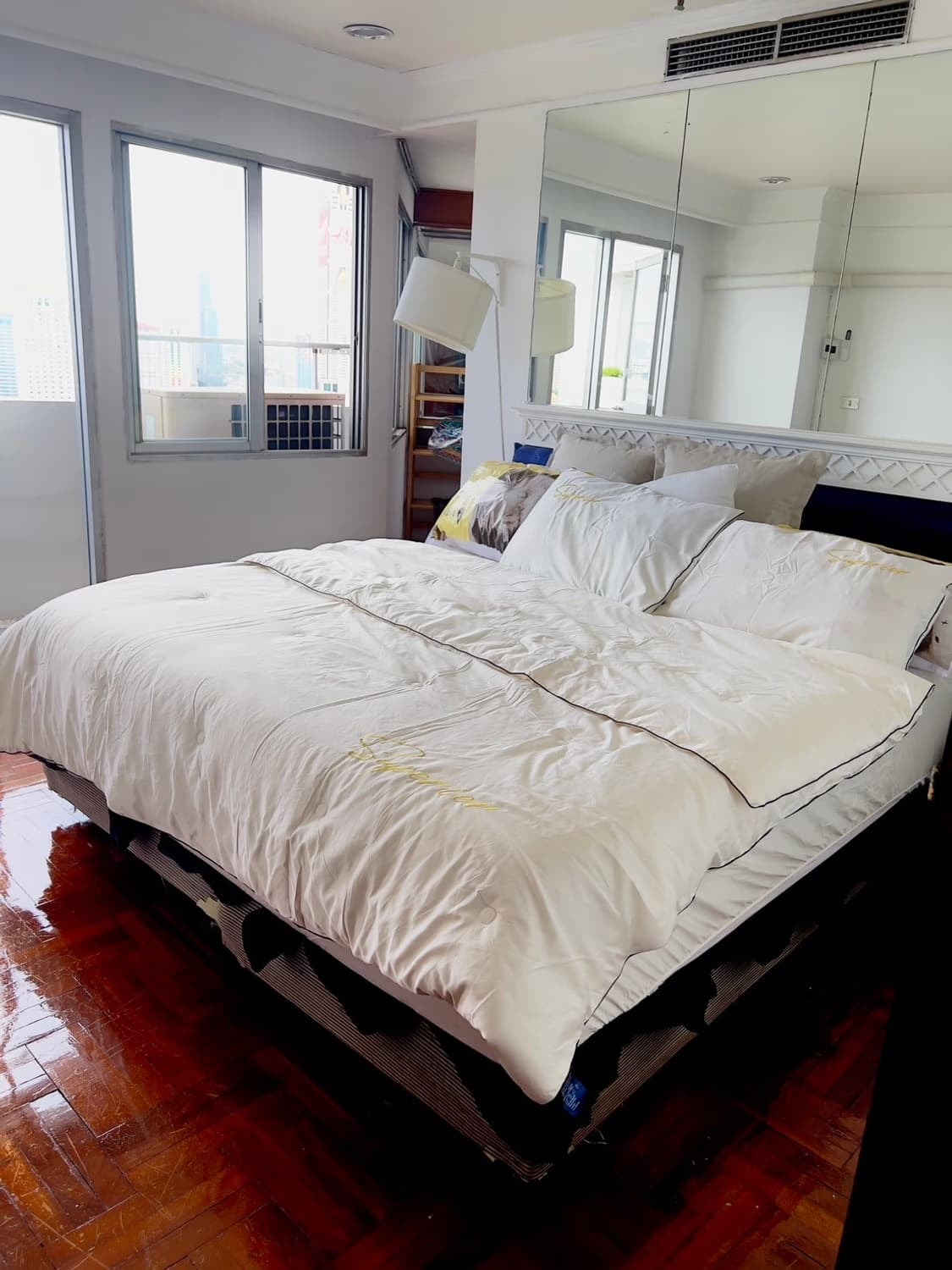 2 ห้องนอน Condo สำหรับ จำหน่าย ใกล้ Phloen Chit BTS - Image 10