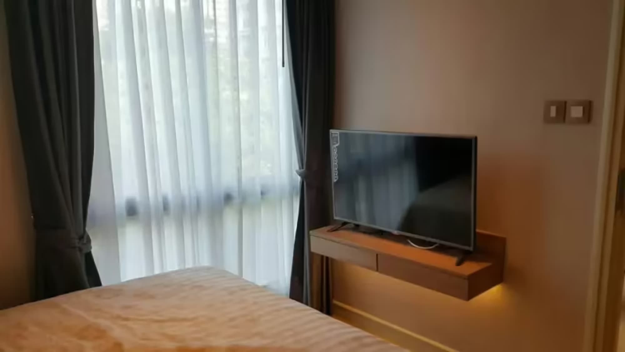 1 Bedroom Condo - Image 8