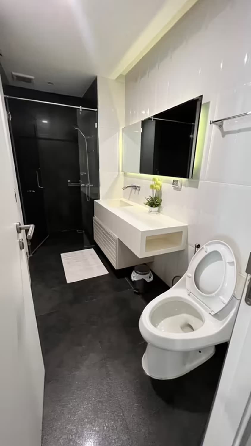  - Image 9