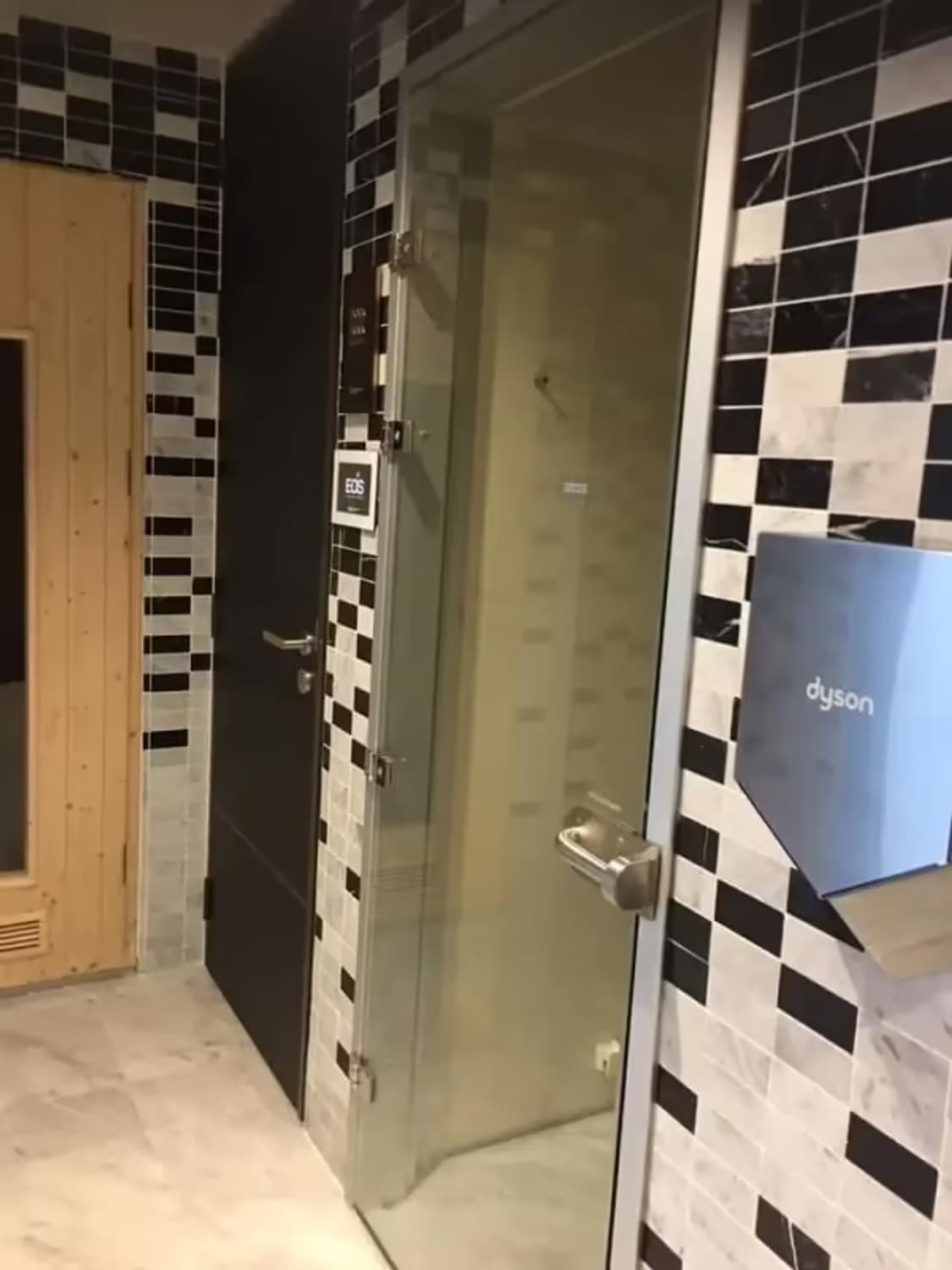 Condo for Rent at 28 Chidlom by SC Asset - Image 11