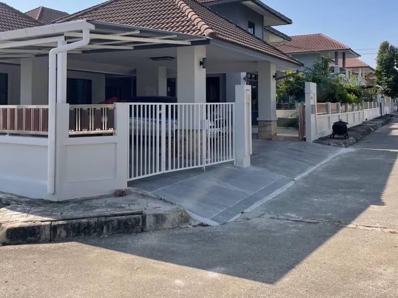 6 Bed House for Rent in Hang Dong