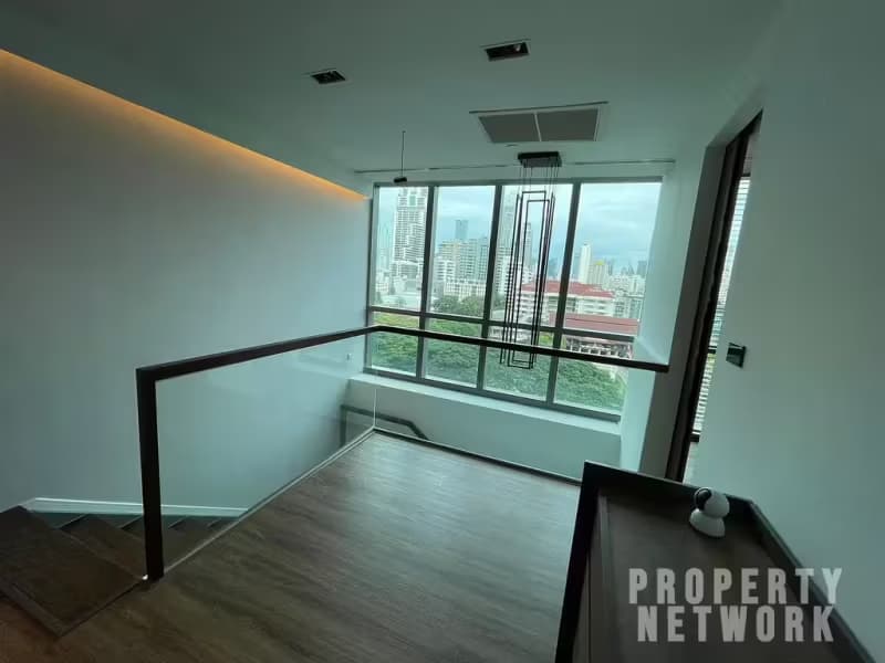  Condo for Sale at The Room Sukhumvit 21