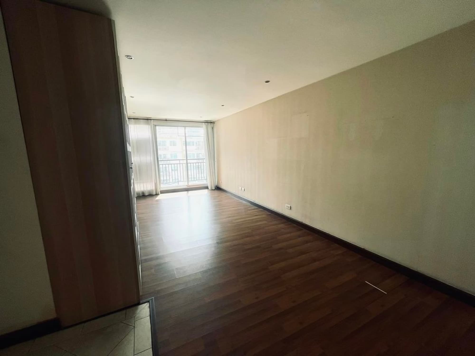 Condo for Sale at Plus 67   - Image 4
